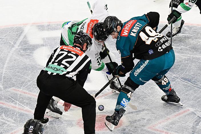 Christopher Russel Douglas (Olimpija Ljubljana), Graham Knott (Steinbach Black Wings Linz) 3. Runde ICE, Steinbach Black Wings Linz vs Olimpija Ljubljana, Linz AG Eisarena