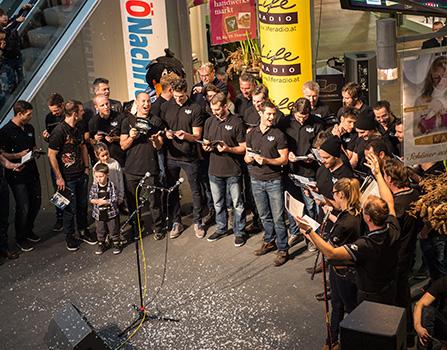 EHC Liwest Black Wings Linz, Passage Linz