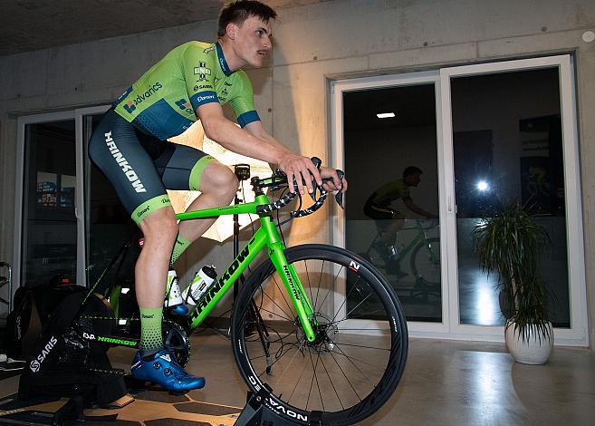 Stefan Kolb (AUT, Hrinkow Advarics Cycleang Team) trainiert auf dem Saris Smarttrainer, Herren Elite, UCI Continental, Raiffeisen Hrinkow Bike Akademie