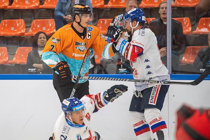 Brian Lebler (Steinbach Black Wings Linz), Jakub Valsky (Motor Ceske Budejovice), Steinbach Black Wings Linz  vs HC Motor Cesky Budejovice Test