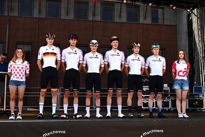 Das Team Deutschland mit Etappensieger Luis Grupp (GER), 1 von rechts, 1. Etappe Marchtrenk  - Marchtrenk, Int. Oberösterreichische Versicherung OÖ Junioren Oberösterreich Rundfahrt 