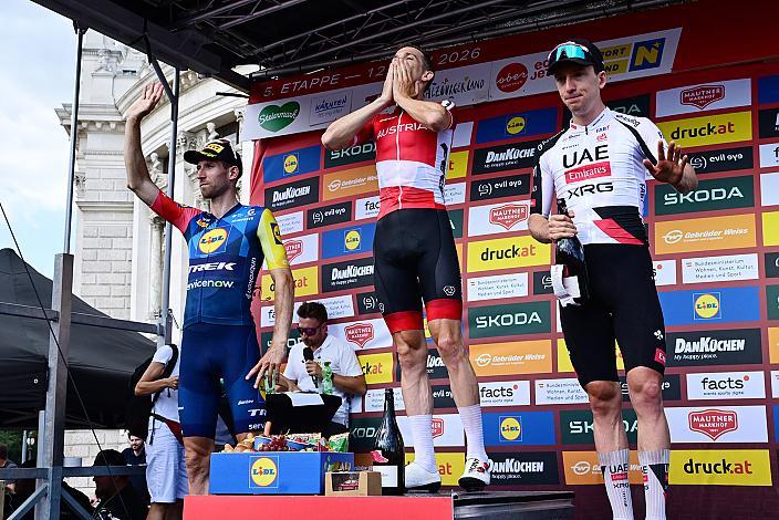 3. Platz Bauke Mollema (NED, Lidl - Trek), Gesamtsieger der 75. Lidl Tour of Austria Gregor Mühlberger (AUT, Austria), 2. Platz Kevin Vermaerke (USA, UAE Team Emirates),  5. Etappe von Langenlois nach Wien, 109km, Tour of Austria