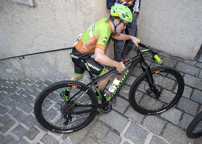Dominik Hrinkow (AUT, Hrinkow Advarics Cycleang Team) in der Spitzengruppe