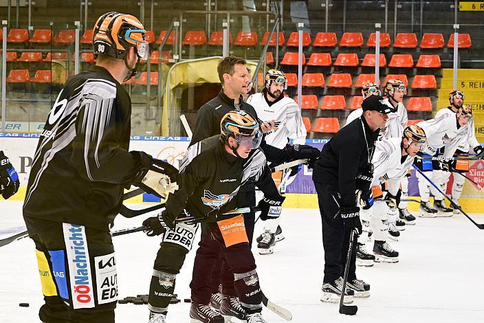 Head Coach Philipp Lukas (Steinbach Black Wings Linz) Erstes Eistraining, Steinbach Black Wings Linz , Linz AG Eisarena 