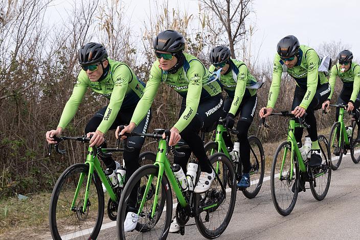 Riccardo Verza (ITA, Hrinkow Advarics), Michael Konczer (AUT, Hrinkow Advarics), Jaka Primozic (SLO, Hrinkow Advarics), Jonas Rapp (GER, Hrinkow Advarics) Trainingscamp Porec, Kroatien, Team Hrinkow Advarics Cycleang, UCI Continental Team,