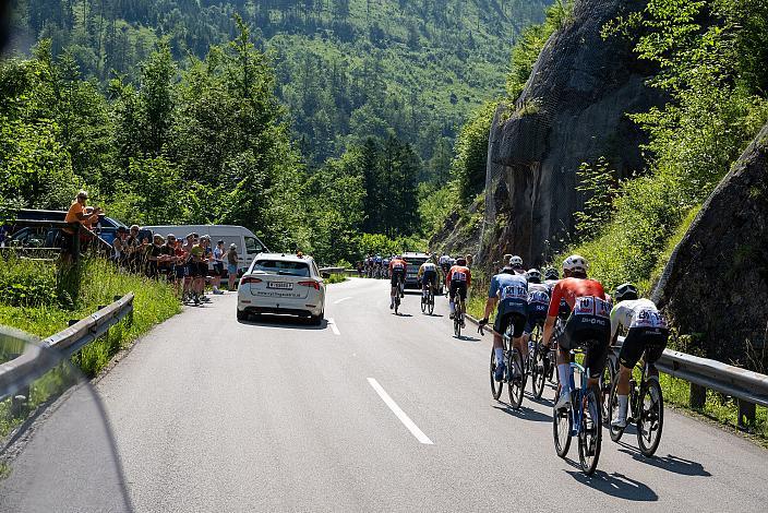 Das Peloton unterwegs in der Region Ybbstal, bei Hollenstein an der Ybbs, Vier Länder Meisterschaft U23,  Austria