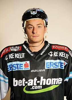 Philipp Ullrich, Stuermer, Liwest Black Wings Linz