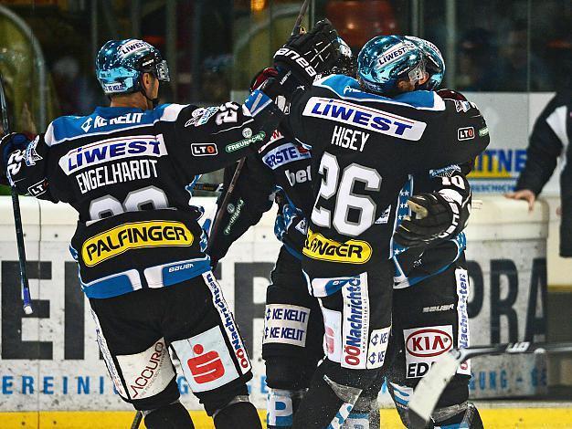 Linz feiert (Liwest Black Wings Linz) und (EC VSV), EHC Liwest Black Wings Linz vs EC VSV, Play-Offs, Viertelfinale