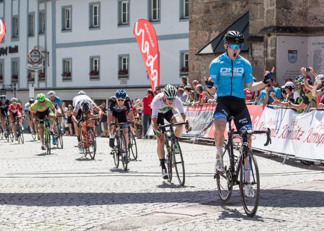  August Jensen (NOR, Team Coop) gewinnt in Ternberg