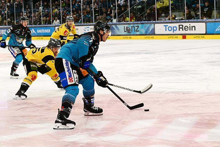 Brian Lebler (Steinbach Black Wings Linz) trifft zum 1 zu 0, 19. Runde ICE, Steinbach Black Wings Linz vs HC Pustertal Wölfe, Linz AG Eisarena 