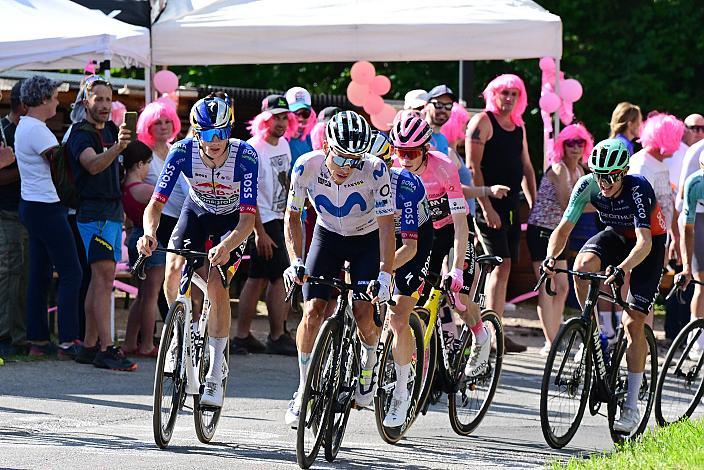 v.l. Giulio Pellizzari (ITA, Red Bull - BORA - hansgrohe), Jonas Vingegaard (DEN, Team Visma - Lease a Bike), Einer Rubio (COL, Movistar Team), Felix Gall (AUT, Decathlon CMA CGM Team)