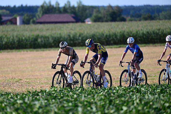 Die Ausreisser des Tages mit Arne Vanderlinden (BEL, Van Moer Logistics CT ) und dem späteren Podest 2. Platz Marek Stiblik (CZE, Roman Kreuziger Academy), Etappensieger Loek Hovers (NED, Willebrord Wil Vooruit), 3. Platz Marko Cickaric (SRB, Lotus Team),  (2. Etappe,  51. Int. Oberösterreich Junioren Rundfahrt, Eberstalzell - Eberstalzell