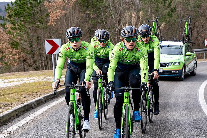 Stefan Kovar (AUT, Hrinkow Advarics), Marvin Hammerschmid (AUT, Hrinkow Advarics), Raphael Hammerschmid (AUT, Hrinkow Advarics), Johannes Rechenauer (GER, Hrinkow Advarics) Trainingscamp Porec, Kroatien, Team Hrinkow Advarics Cycleang, UCI Continental Team, 