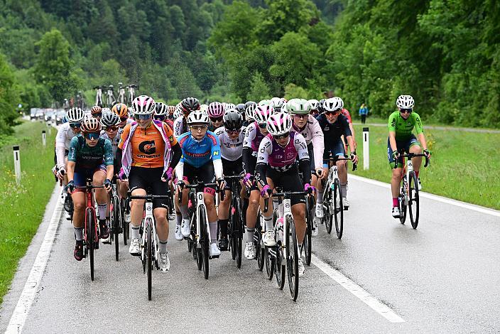 Gesamtsiegerin Malwina Mul (POL, MAT Atom Deweloper Wroclaw) im Gatorade Trikot der Gesamtführenden in der Punktewertung 02.06.2024. 4. Etappe, Waidhofen an der Ybbs. - Hochkar,  Sportland NOE WOMENS  KIDS Tour