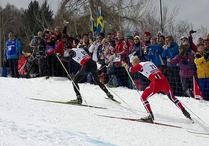 #95 Dario Cologna, SUI, und #71 Tord Asle Gjerdalen, NOR, Nordische Ski WM 2013, Val di Fiemme, Tesero, 15km Herren