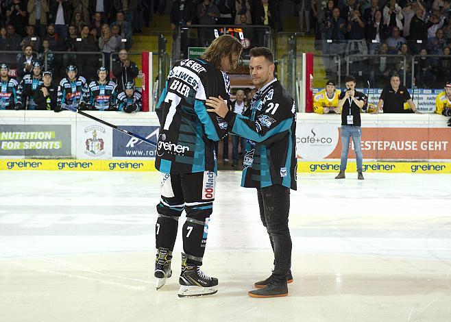  Brian Lebler (EHC Liwest Black Wings Linz), Philipp Lukas (EHC Liwest Black Wings Linz) EHC Liwest Black Wings Linz vs Vienna Capitals