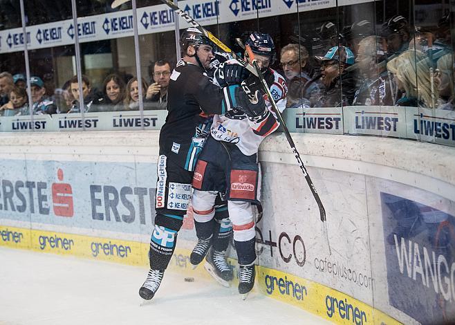 Shane O Brian (EHC Liwest Black Wings Linz) checkt Ivan Puzic (KHL Medvescak Zagreb) EHC Liwest Black Wings Linz vs KHL Medvescak Zagreb, Platzierungsrunde