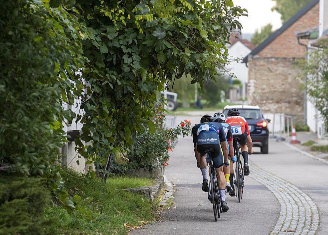 Andreas Graf (AUT, SPORT.LAND. Niederösterreich Selle SMP - St. Rich) in der Spitzengruppe Heurigen Grand Prix Klein-Engersdorf,  U23, Elite Damen und Herren