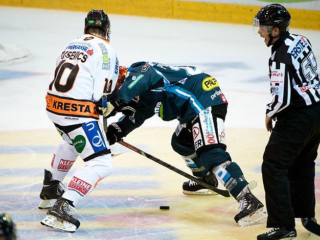 Philipp Lukas, Linz und Zintis Zusevics (Moser Medical Graz 99ers, #10) EHC Liwest Black Wings Linz vs Moser Medical Graz 99ers