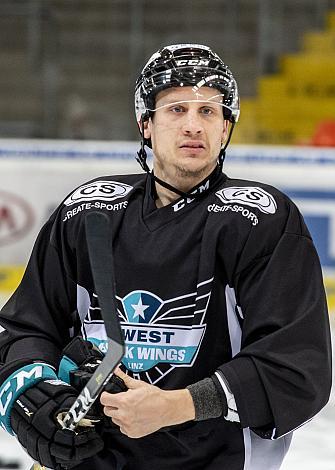 Im Bild: Steve Oleksy (EHC Liwest Black Wings Linz) Eishockey,  EHC Liwest Black Wings Lin z