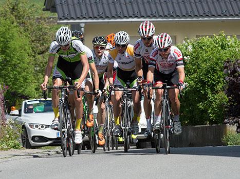 Die Spitzengruppe mit Patrick Konrad, Team Gourmetfein Wels und Dominik Hrinkow, Team Vorarlberg, Tschibo Top Radliga 2014, Nenzing