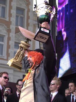 Pavel Nestak, Tormann mit den Pokalen.                 