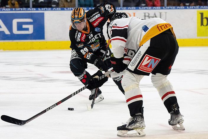 Marco Brucker (Steinbach Black Wings Linz), Valentin Ploner (Bemer Pioneers Vorarlberg)Steinbach Black Wings Linz vs Pioneers Vorarlberg, 13. Runde ICE Hockey League, Steinbach Black Wings Linz, Linz AG Eisarena 