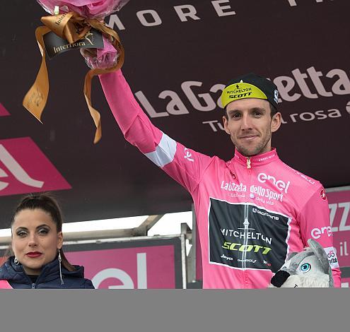 im Rosa Trikot des Gesamtführenden Simon Yates (GBR, Mitchelton-Scott) San Vito al Tagliamento -  Monte Zoncolan 186km
im Rosa Trikot des GesamtfÃ¼hrenden Simon Yates (GBR, Mitchelton-Scott) San Vito al Tagliamento -  Monte Zoncolan 186km