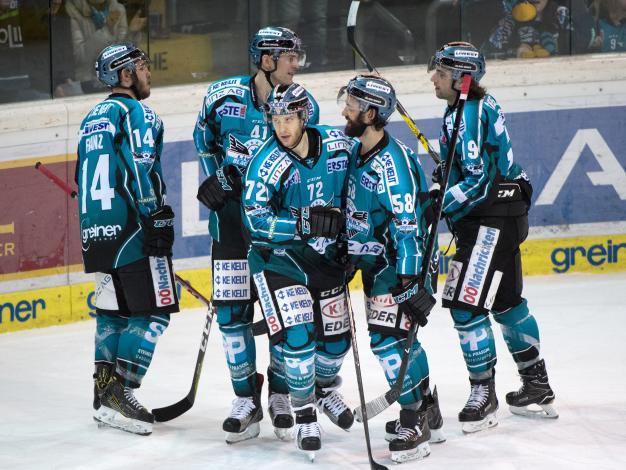 Kevin Moderer (EHC Liwest Black Wings Linz) feiert  EHC Liwest Black Wings Linz vs HC TWK Innsbruck  Die Haie, Pick Round