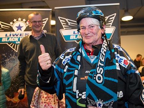 Gewinnspiel, Gewinnerin Helm