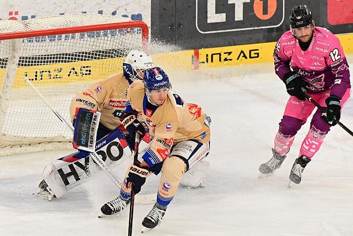 Tormann Samuel Harvey (HC Tiwag Innsbruck - Die Haie), Connor Mayer (HC Tiwag Innsbruck - Die Haie), b Brady Shaw (Steinbach Black Wings Linz), ICE, Steinbach Black Wings Linz vs HC Tiwag Innsbruck - Die Haie Linz, AG Eisarena 