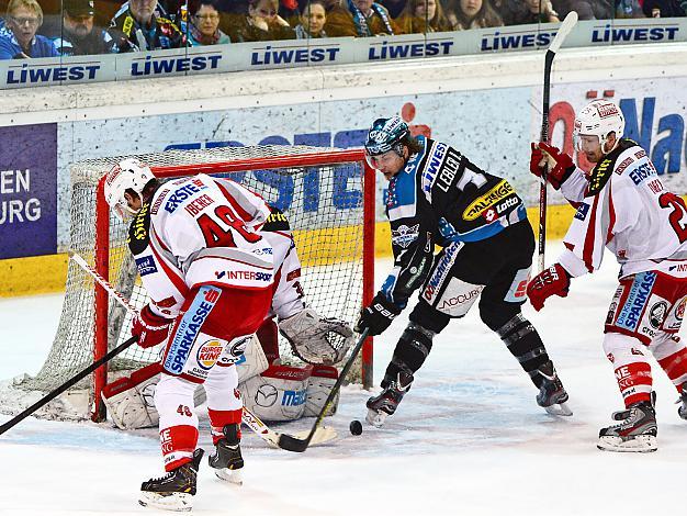 Brian Lebler (Liwest Black Wings Linz) und Florian Iberer (EC KAC), EHC Liwest Black Wings Linz vs EC KAC, Play-Offs, Semifinale