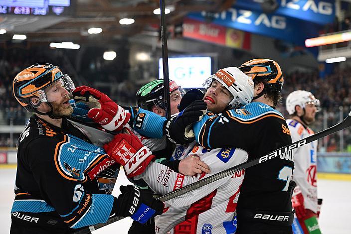 Sean Collins (Steinbach Black Wings Linz), Thomas Hundertpfund (EC KAC) Semifinale 4, Win2Day ICE Hockey League, 4. Semifinale, Steinbach Black Wings Linz vs EC KAC,  Linz AG Eisarena 