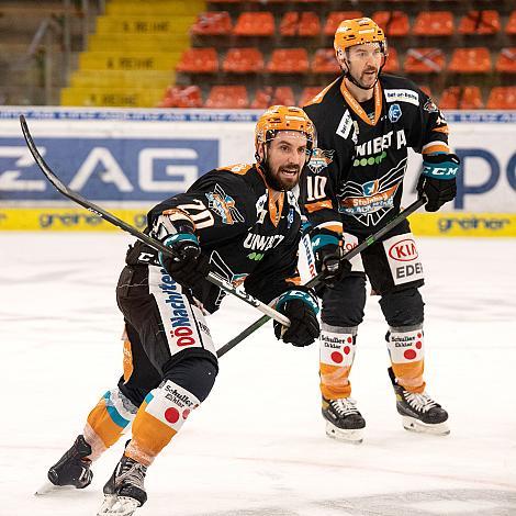 Will Pelletier (Steinbach Black Wings 1992), Marc-Andre Dorion (Steinbach Black Wings 1992) Black Wings Linz vs Spusu Vienna Capitals, Eishockey, Bet at Home ICE Hockey League