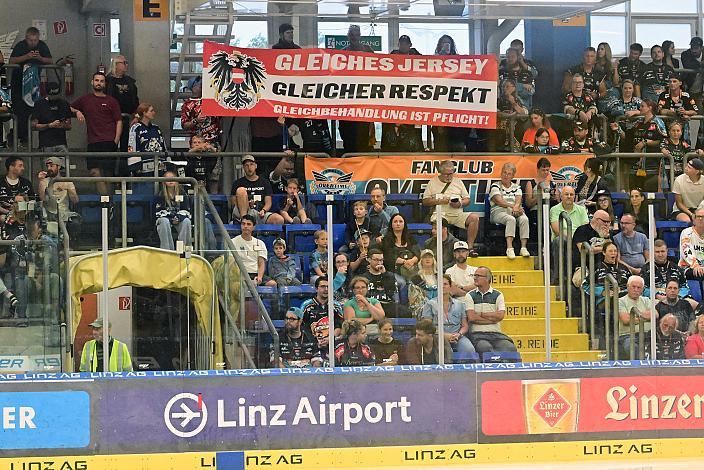 Nationalteam Banner Testspiel Steinbach Black Wings Linz vs Straubing Tigers, Linz AG Eisarena