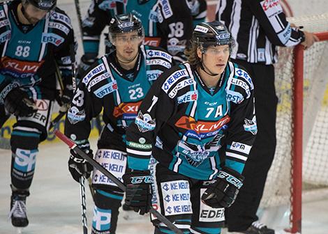 Brian Lebler (EHC Liwest Black Wings Linz) EHC Liwest Black Wings Linz vs HCB Suedtirol Alperia