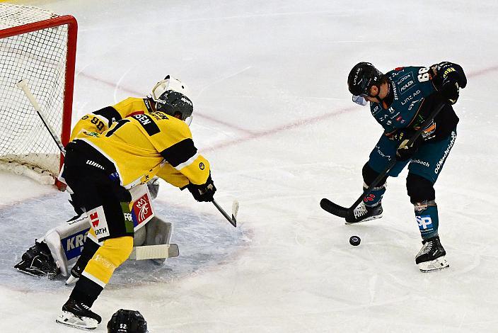 Stefan Gaffal (Steinbach Black Wings Linz) erzieltt das Tor zum 3 zu 1, 9. Runde ICE, Steinbach Black Wings Linz vs HC Falkensteiner Pustertal, Linz AG Eisarena