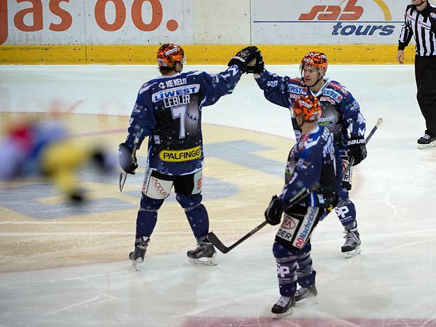 Curtis Murphy, Linz feiert und Teddy Bear Toss, EHC Liwest Black Wings Linz vs HDD Telemach Olimpija Ljubljana