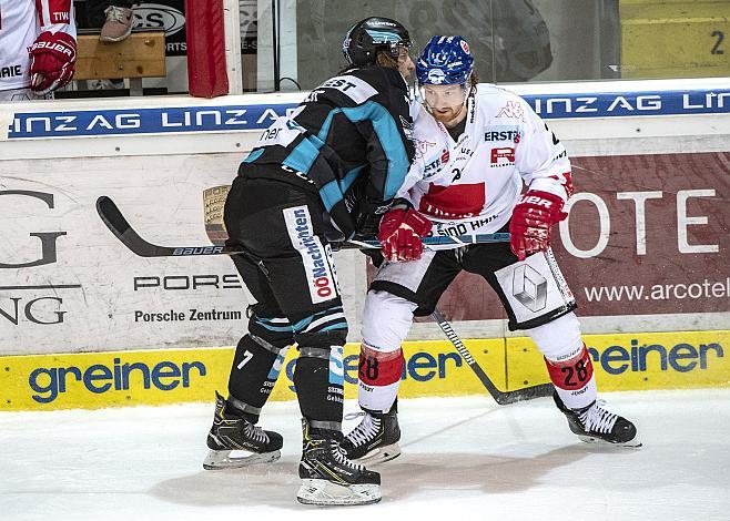 Brian Lebler (EHC Liwest Black Wings Linz), Michael Boivin (HC TWK Innsbruck  Die Haie) EHC Liwest Black Wings Linz - HC TWK Innsbruck  Die Haie