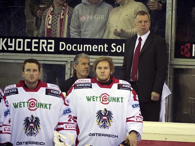 Assisten Coach Robert Daum, und die Tormaenner Rene Swette und Mathia Lange, Team AUT, Oesterreich