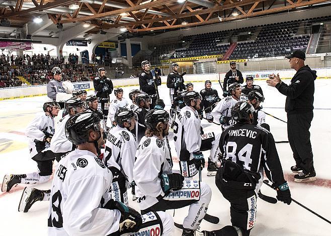 Head-Coach Tom Rowe (EHC Liwest Black Wings Linz) , Trainingsstart der EHC Liwest Black Wings  EHC Liwest Black Wings Linz