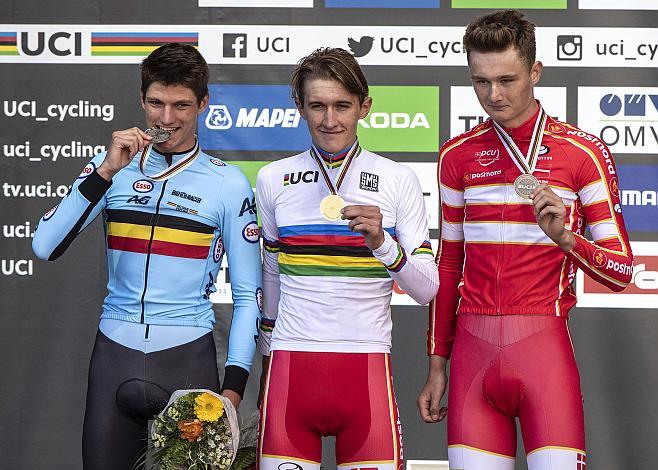 v.l. 2. Platz Brent van Moer (BEL), Sieger Mikkel Bjerg (DEN), 3. Platz Mathias Norsgaard Jorgensen (DEN)Zeitfahren U23 Herren, Individual Time Trail