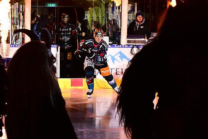 Perchten und Gerd Kragl (Steinbach Black Wings Linz) Steinbach Black Wings Linz vs Hydro Fehervar AV19, Weihnachtstrikot ICE Eishockey Liga, Linz AG Eisarena