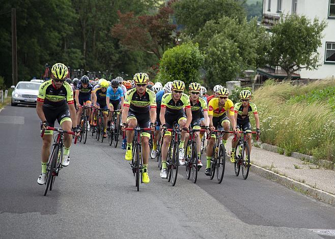 Team Vorarlberg Santic mit Rundfahrtssieger Jannik Steimle (GER, Team Vorarlberg Santic),  3. Etappe Traun - Ternberg, Radsport 10. Int. OOE Rundfahrt