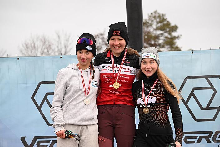 Podest Damen U23 2. Platz Rosalie Denk (AUT, Pernitz), 1. Platz Nora Fischer (AUT, UNION RV Dornbirn 1886), 3. Platz Eva Herzog (AUT, KTM Factory MTB), Rad Cyclo Cross, ÖSTM/ÖM Querfeldein, Ciclo Cross, Cycling Austria, Maria Enzersdorf, NÖ