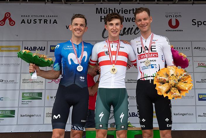 Podest Herren. 2. Platz Gregor Mühlberger (AUT, Movistar Team), Staatsmeister Alexander Hajek (AUT, Bora - Hansgrohe), 3. Platz Felix Grossschartner (AUT, UAE Team Emirates),  ÖM Staatsmeisterschaft, Strassenrennen, Königswiesen OÖ