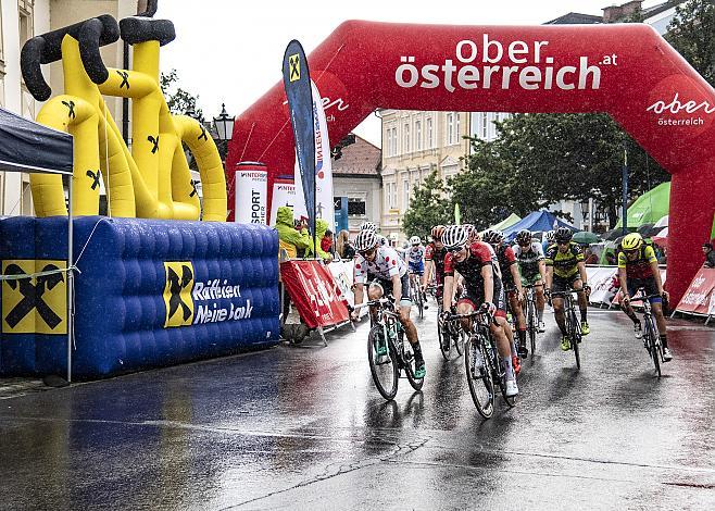 Das Feld in  Rohrbach, 2. Etappe Rohrbach - Rohrbach, OberÃ¶sterreich Junioren Rundfahrt