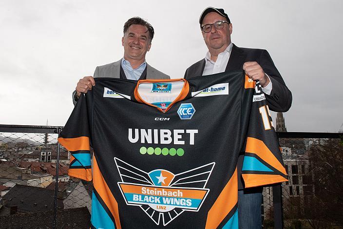Präsident Peter Nader (Steinbach Black Wings Linz), Konrad Linner (Steel Wings Linz)   Steinbach Black Wings Linz, Pressekonforenz Zukunft Linzer Eishockey 