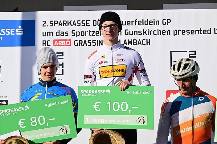 Siegerpodest Rennen 14km. 2. Platz Johannes Kosch (AUT, Felbermayr Wels), Sieger Valentin Hofer (AUT, Sportunion Maria Schmolln), 3. Jürgen Pechhacker (AUT, Radsportunion St.Pölten),  Radquerfeldein GP um das Sportzentrum Gunskirchen, Rad Cyclo Cross,