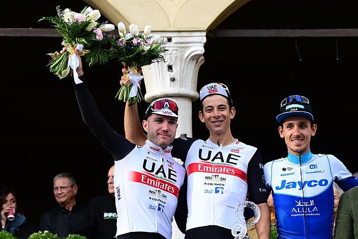 Das Siegerpodest v.l. 2. Platz Marc Hischi (SUI, UAE Team Emirates), Sieger Davide Formolo (ITA, UAE Team Emirates), 3Platz Filippo Zana (ITA, Team Jayco AlUla), 3rd Veneto Classic UCI 1.1 Pro Bassano del Grappa